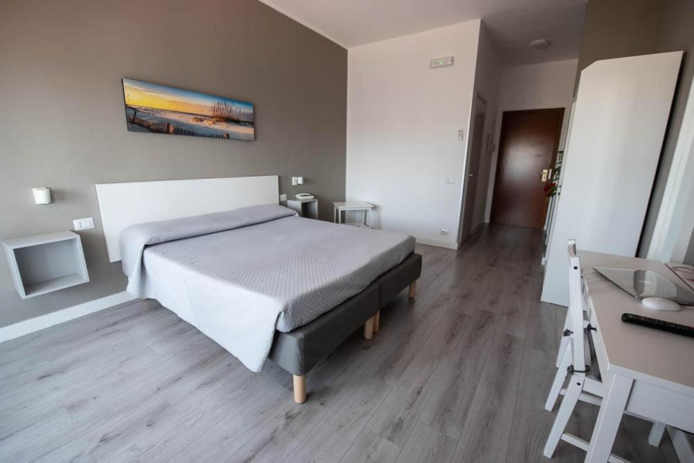 Hotel Palatinum ميتابونتو المظهر الخارجي الصورة