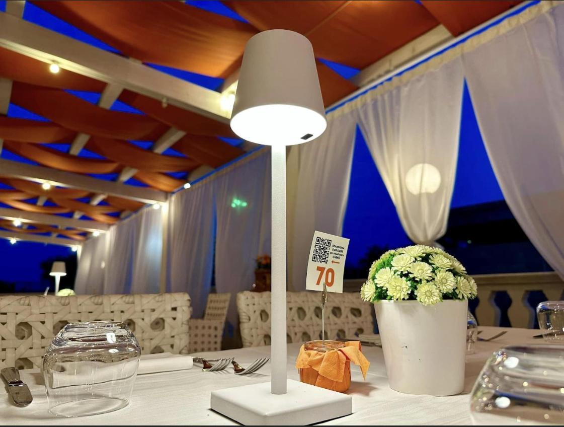 Hotel Palatinum ميتابونتو المظهر الخارجي الصورة