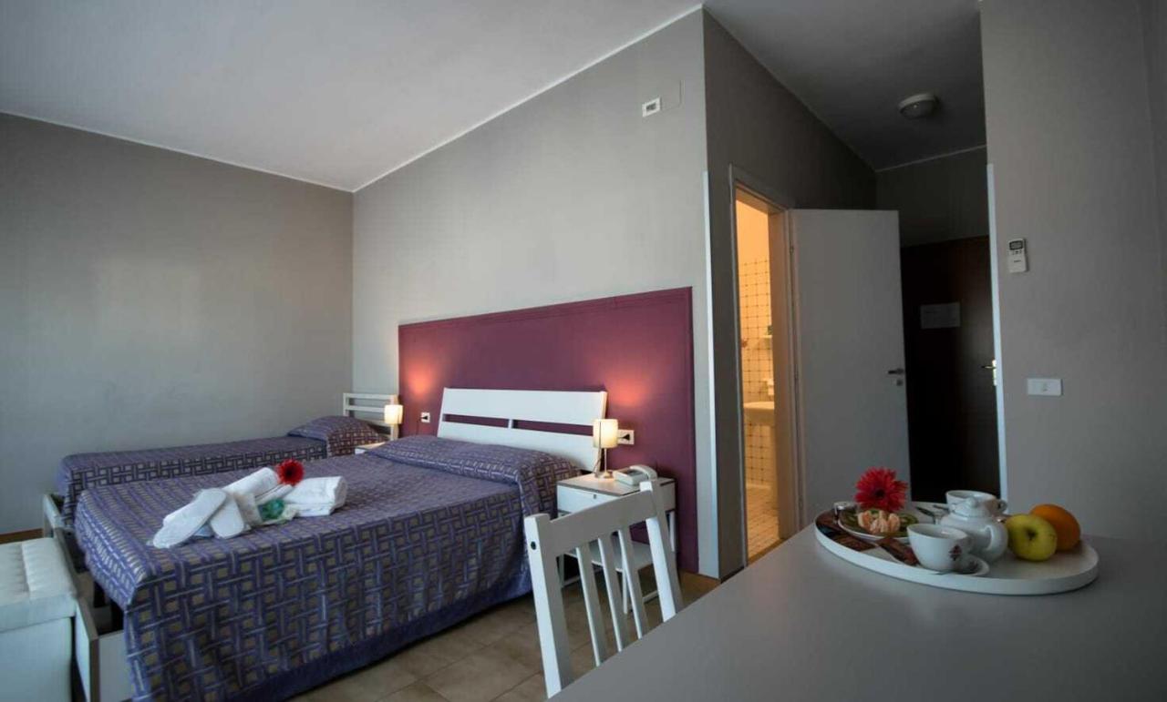 Hotel Palatinum ميتابونتو المظهر الخارجي الصورة